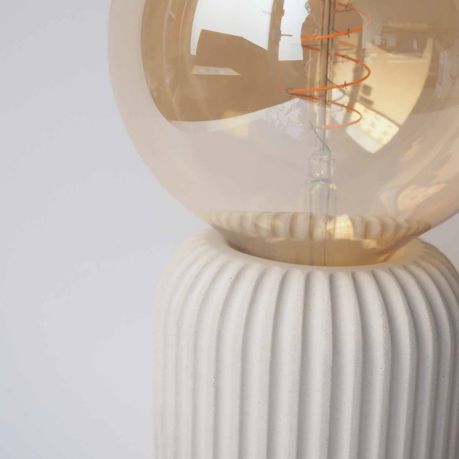 Lampe à poser béton - FROUFROU