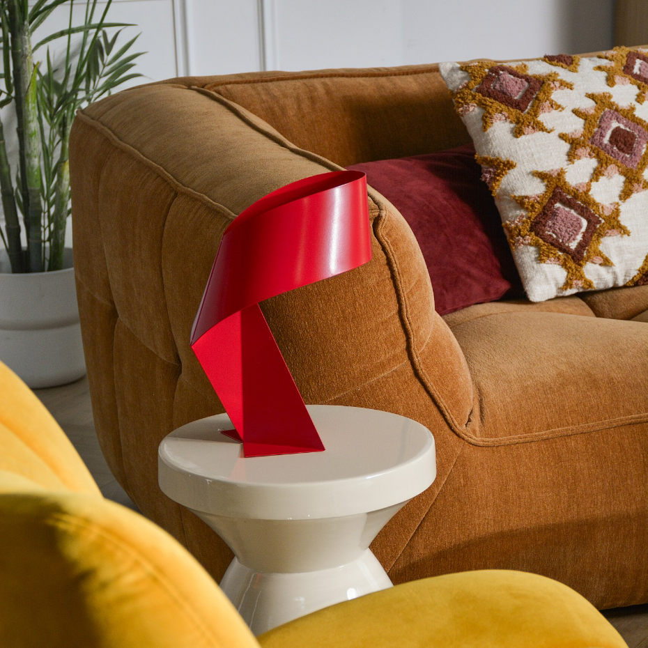 Lampe de table en métal RIBBON