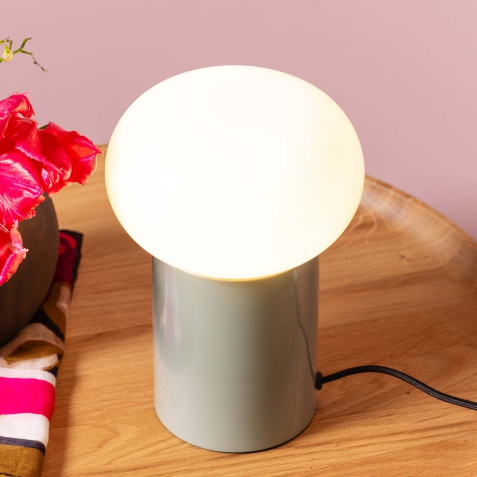 Lampe    KNUT
