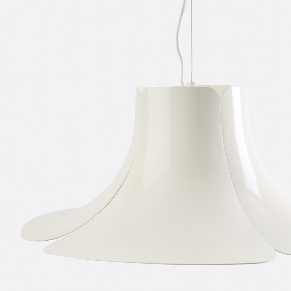 Suspension pétales métal fer et opaline Ø48 cm, Tessen