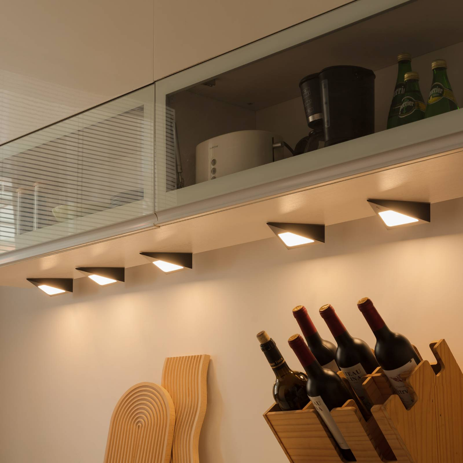 Lampes sous meuble en inox moderneLED, Odia