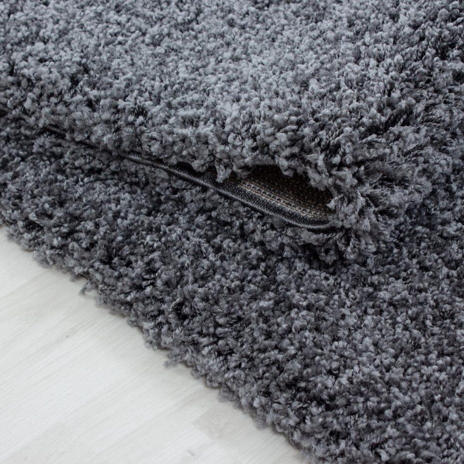 Tapis poils longs shaggy tissé motif uni UNI L