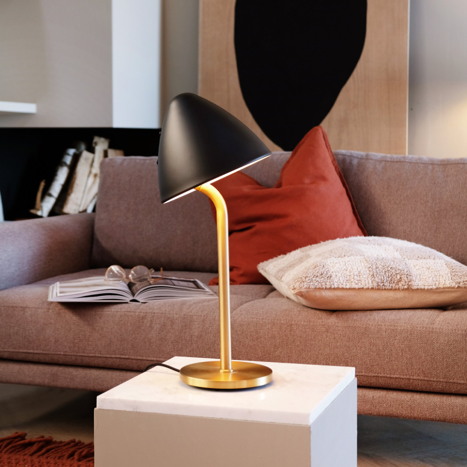 Lampe à poser en Métal, noir et laiton OULU