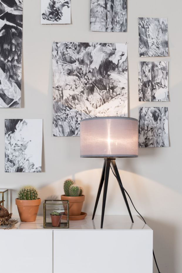 Lampe design en métal , TRIPOD