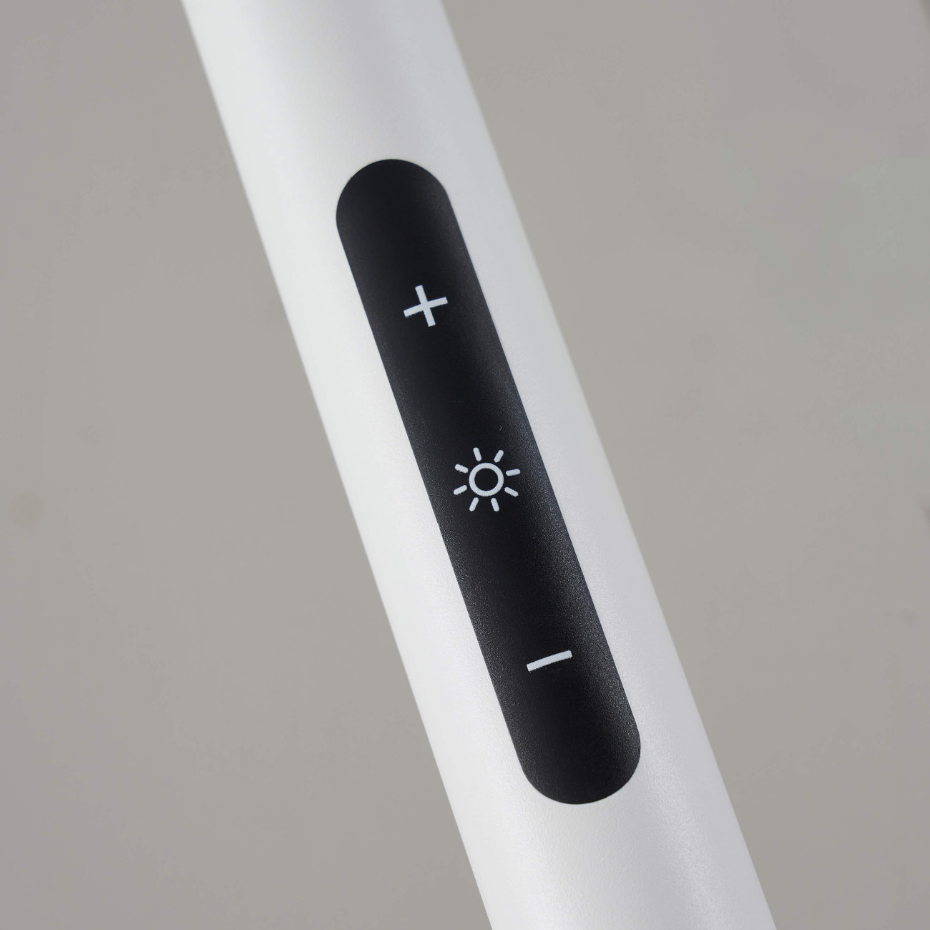 Lampadaire LED fin et dimmable - LELIA