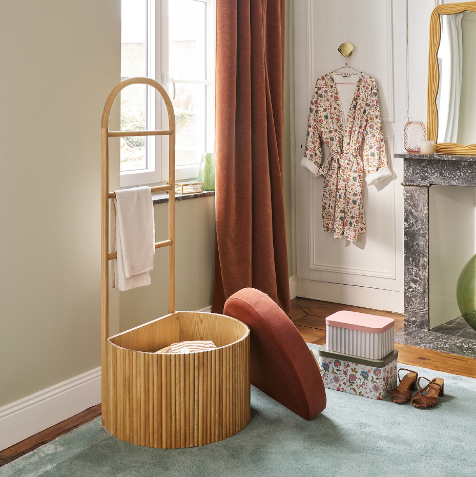 Valet avec coffre de rangement, Tindy