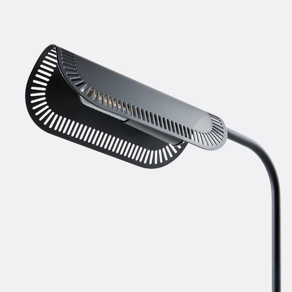 Lampe à poser orientable, métal fer et chêne, Opia