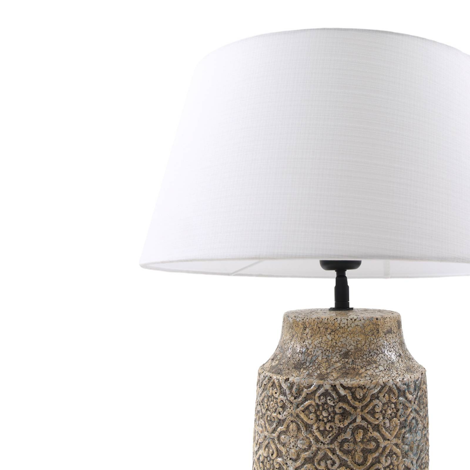 Lampe à poser en textile traditionnelle