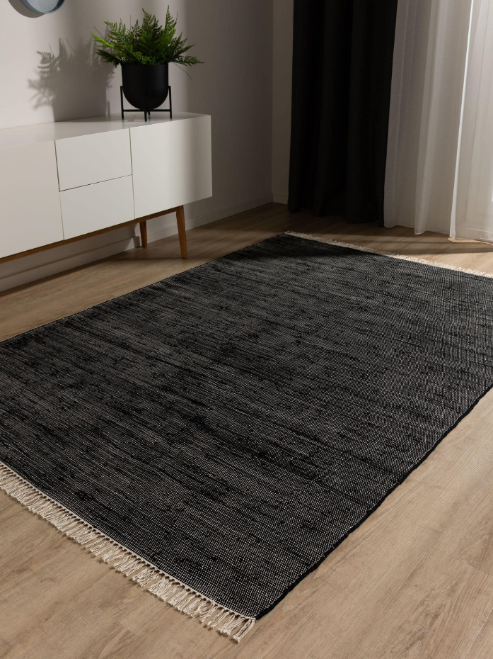 Tapis fabriqué à partir de matériaux recyclés tissé main TOM