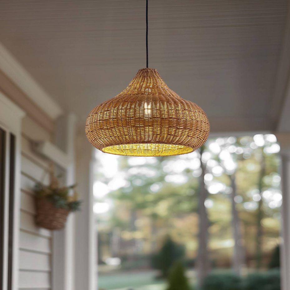 Luminaire extérieur en bois traditionnel
