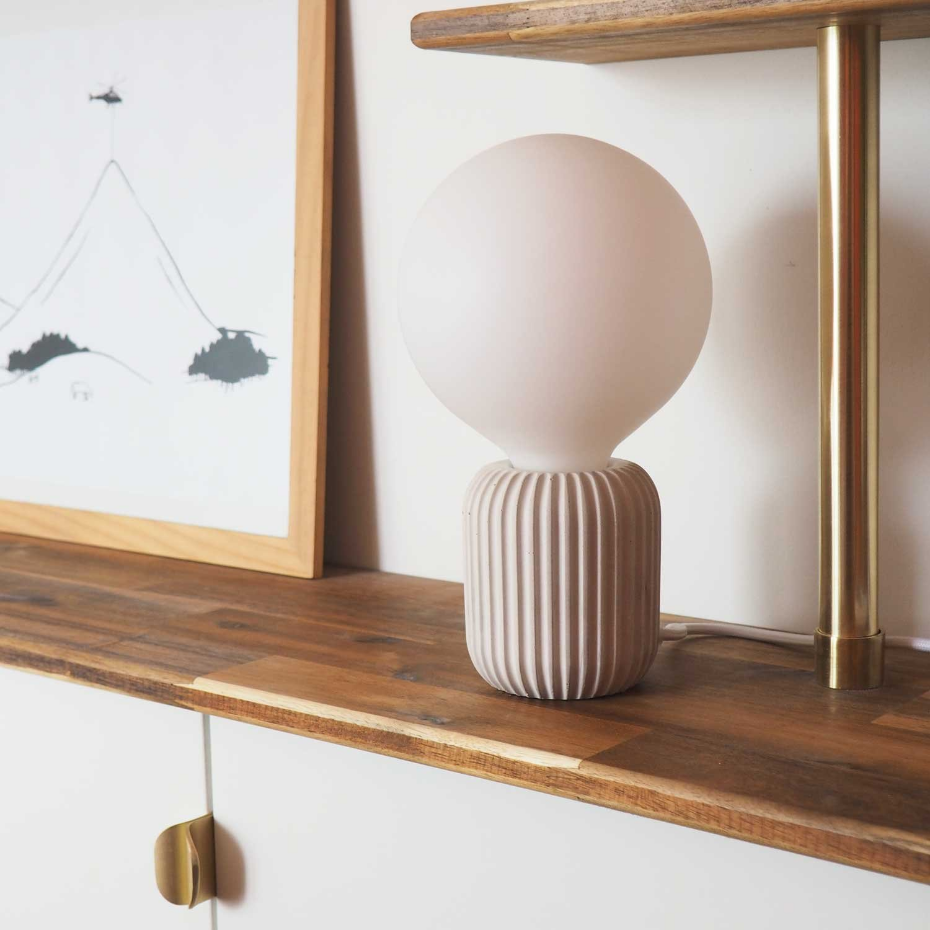 Lampe à poser béton - FROUFROU