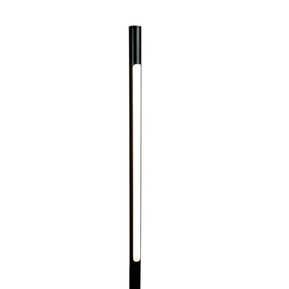 Lampadaire en métal noir Vagner