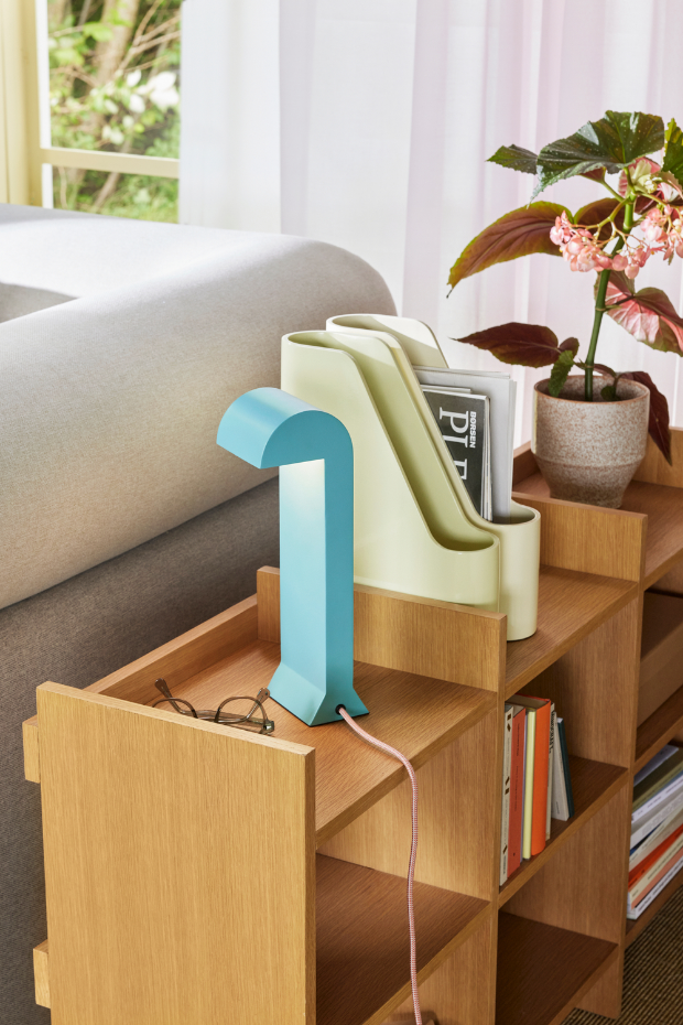 Lampe de table en fer et polycarbonate SOOTHE