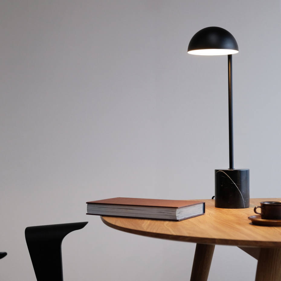 Lampe à poser en Metal et Marbre MARBLE