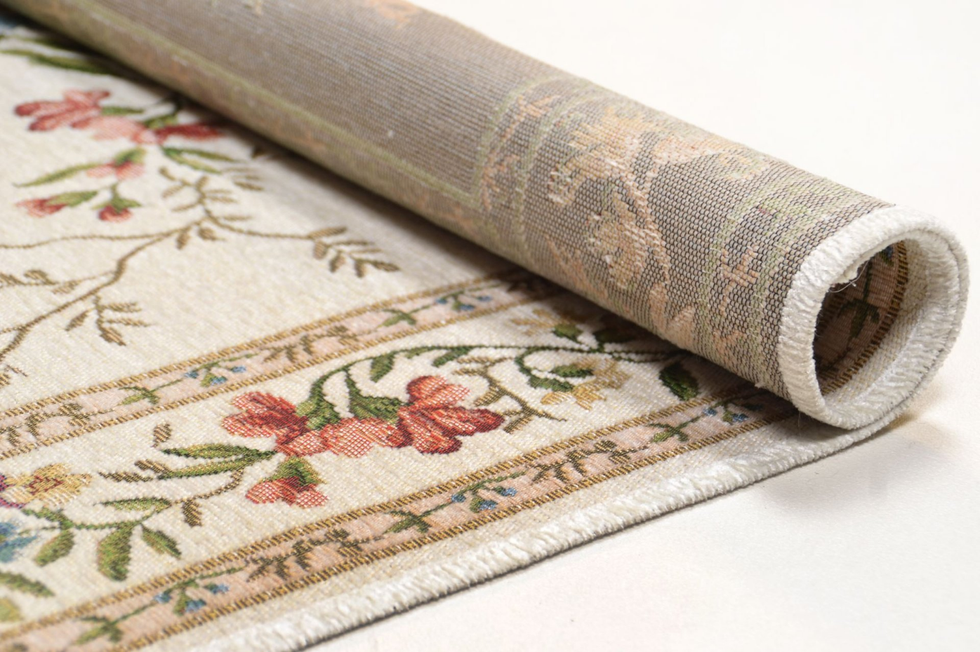 Tapis floral tissé à la machine avec bordure - Flomi