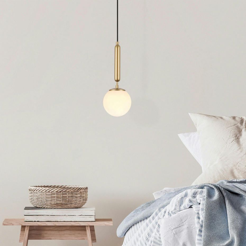 Suspension de chambre – globe blanc et or SIERRE