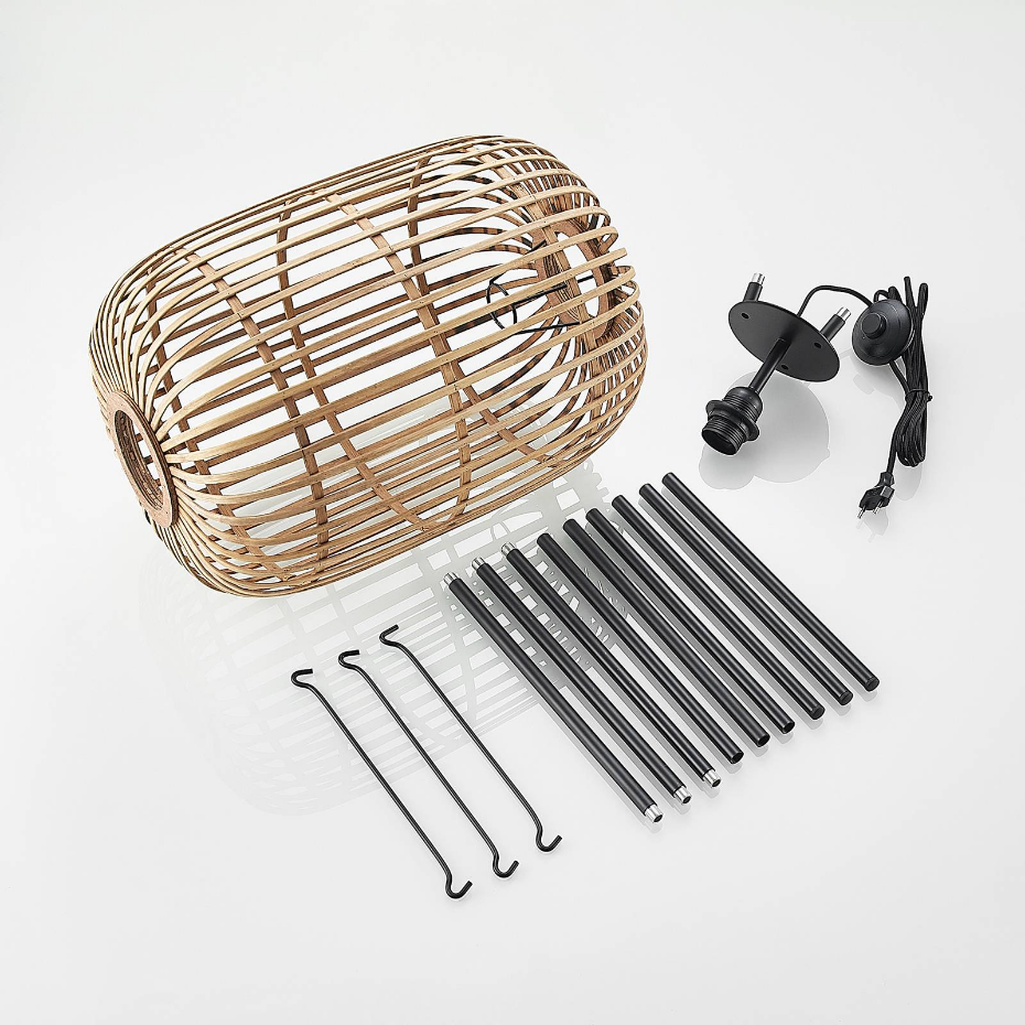 Lampadaire en bois traditionnel, Canyana