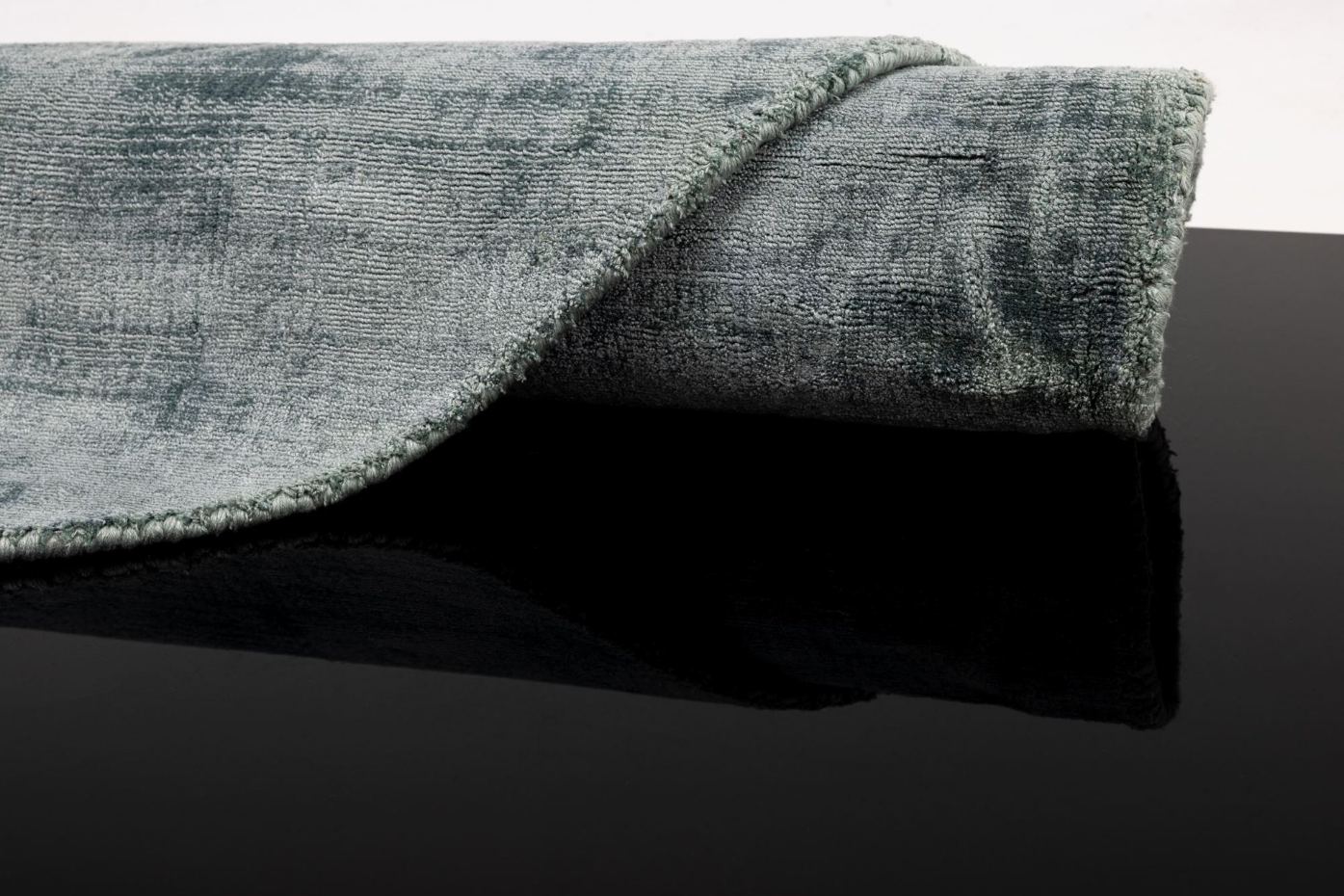 Tapis en viscose brillant tissé main - Star
