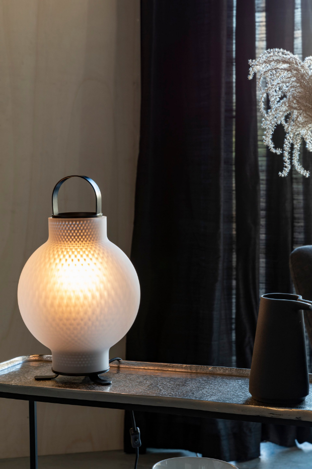 Lampe à poser en fer NOMAD
