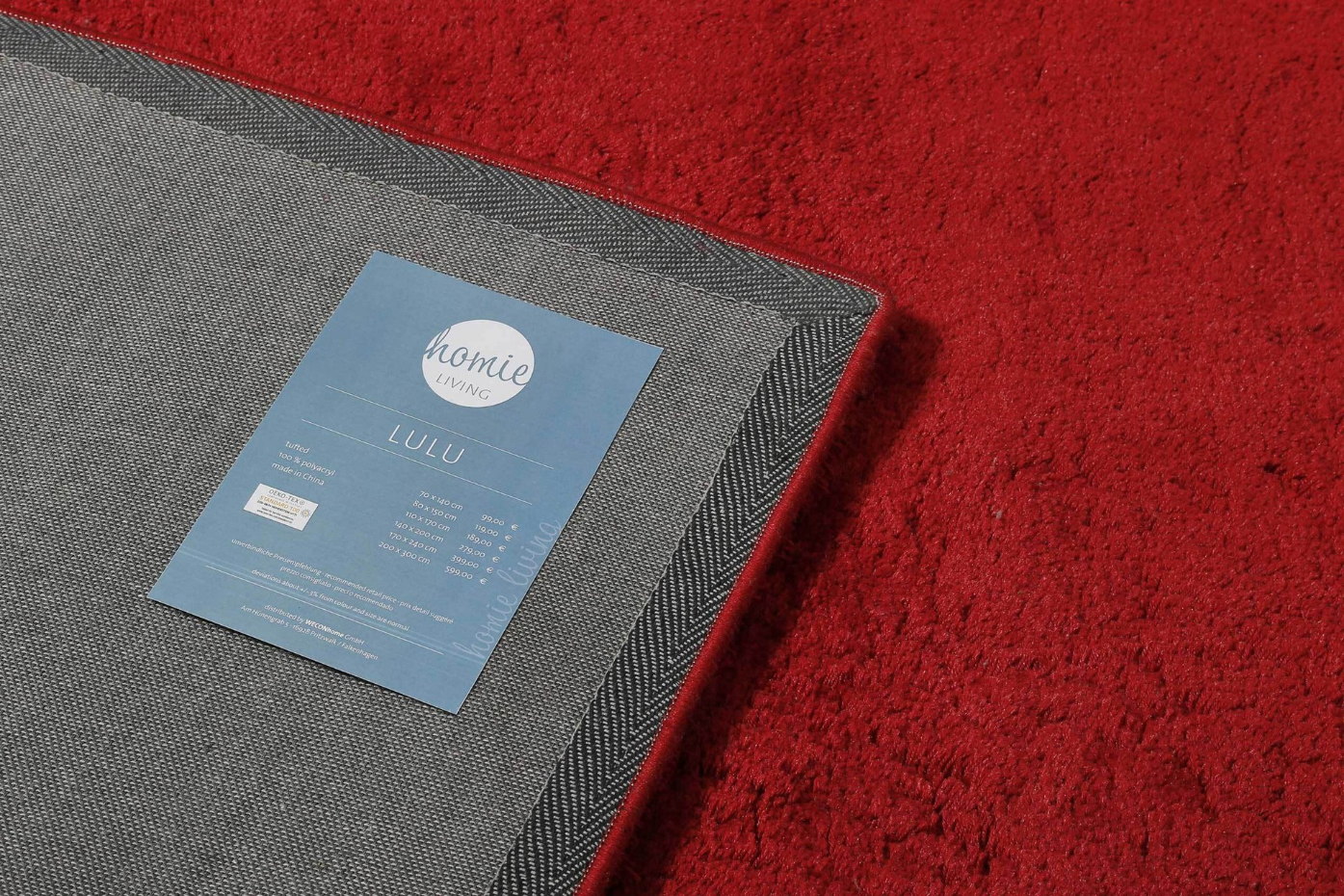 Tapis à poils longs avec de légères rayures ,  Lulu
