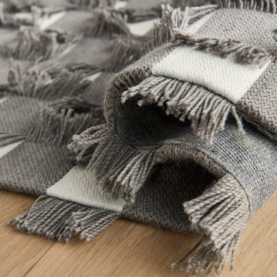 Tapis cousu main, polyester recyclé, Fringe