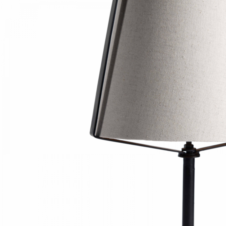 Lampe à poser en métal et lin, KONTUR
