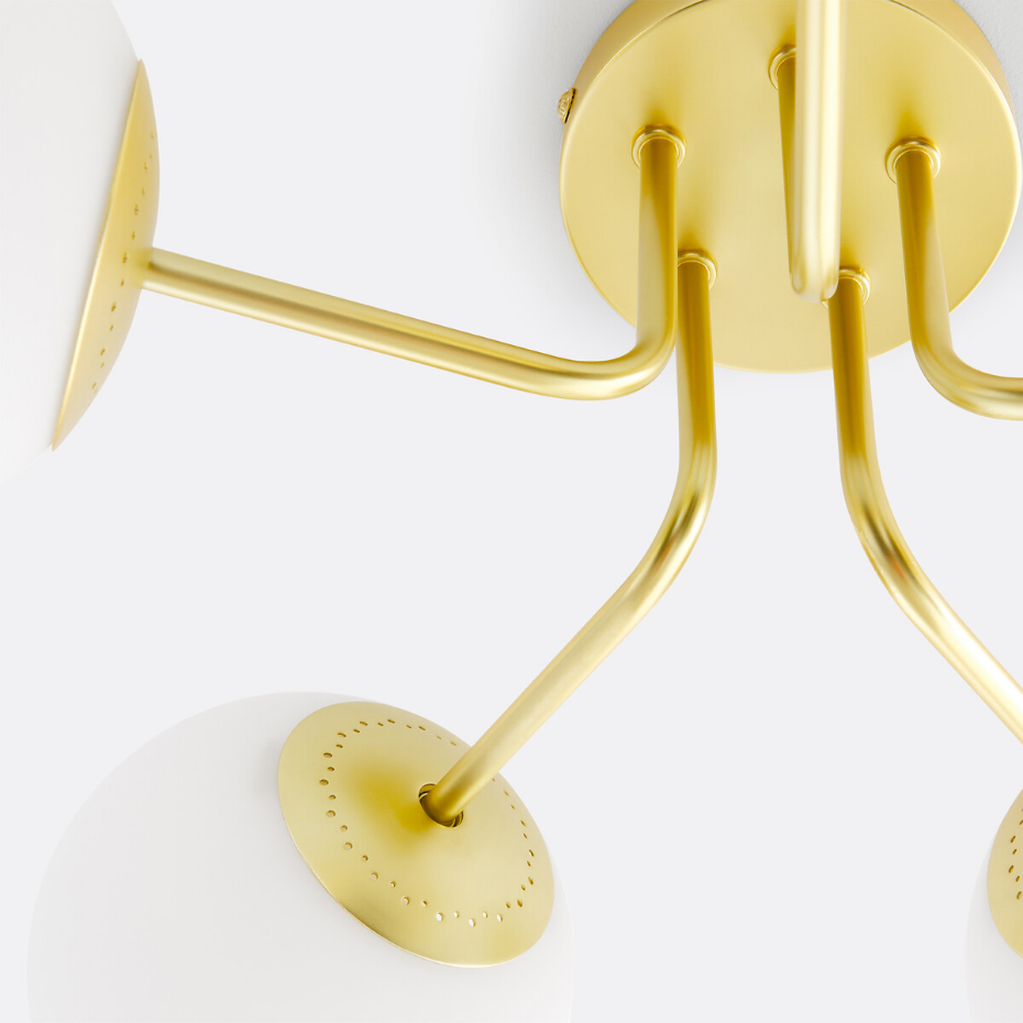 Plafonnier laiton et verre opaline, Moricio
