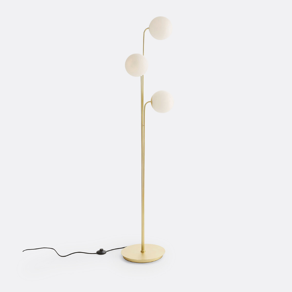 Lampadaire laiton et verre opaline, Moricio