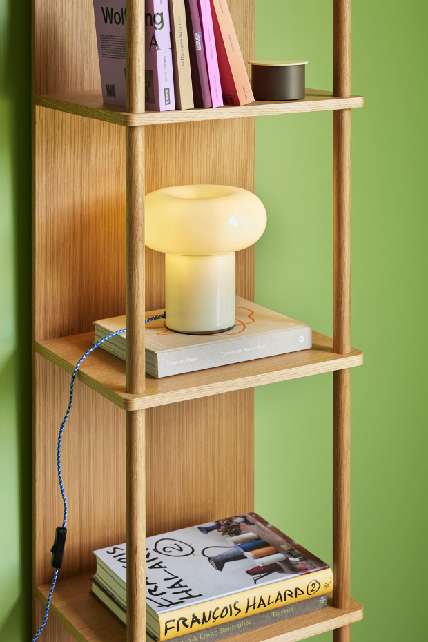 Lampe de table en verre HUES.
