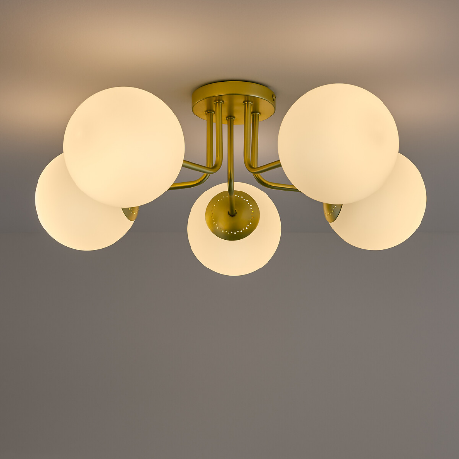 Plafonnier laiton et verre opaline, Moricio