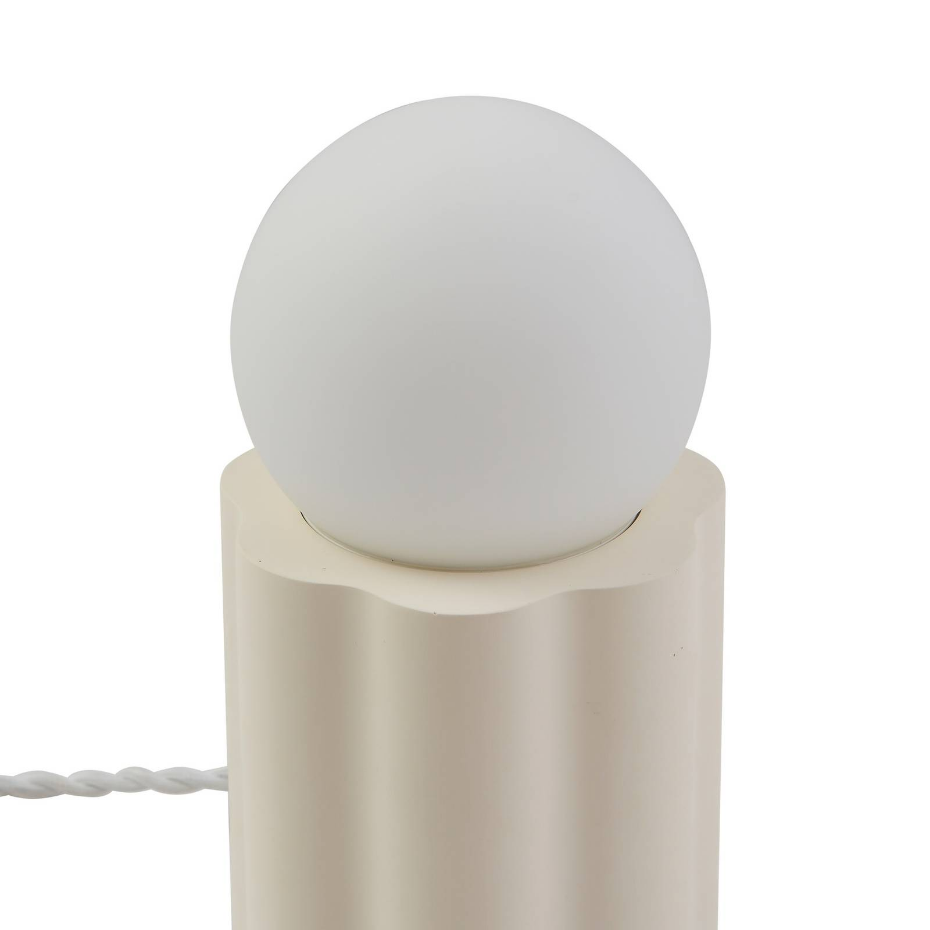 Lampe à poser en plâtre moderne, Nielson
