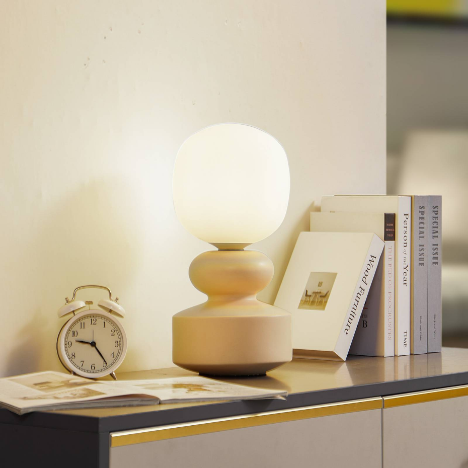 Lampe à poser en céramique scandinave