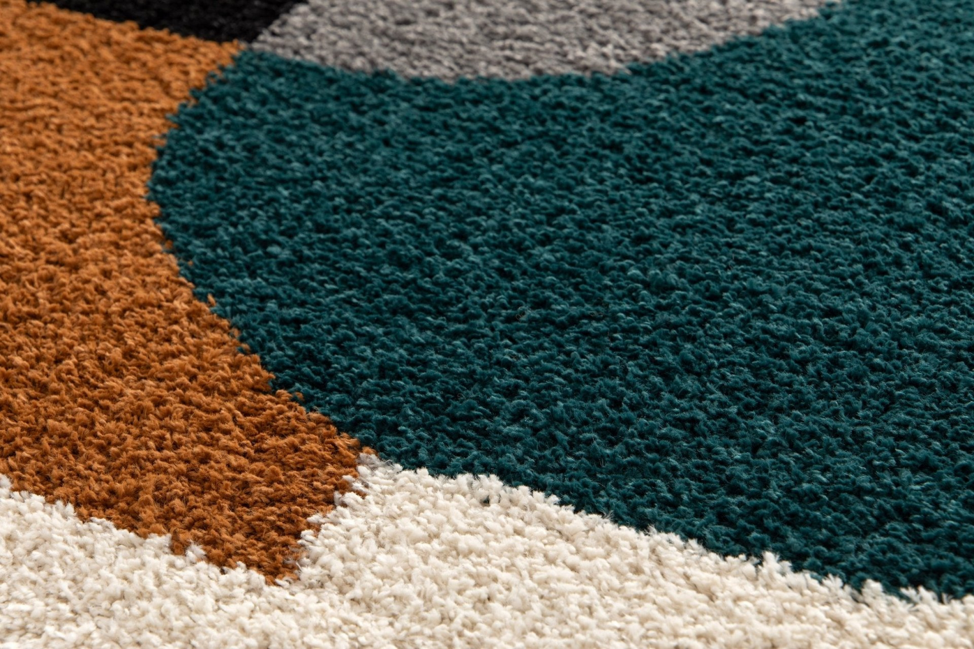 Tapis à poils longs design tons chauds GATSBY