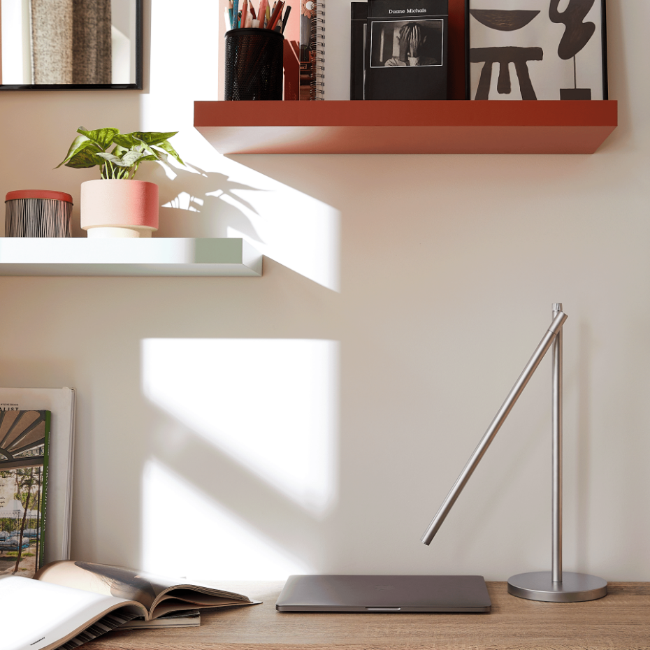 Lampe de bureau métal design, DELGADO