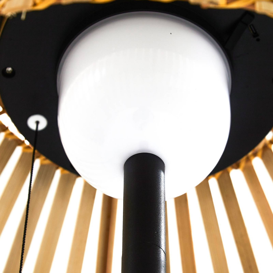 Lampe solaire en aluminium traditionnelleLED