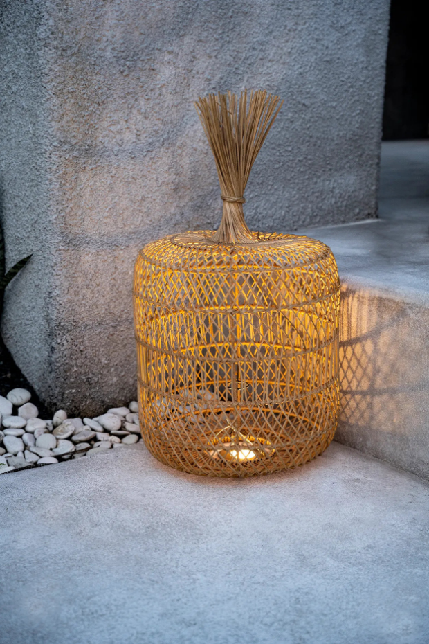 Lampadaire en rotin DUMPLING