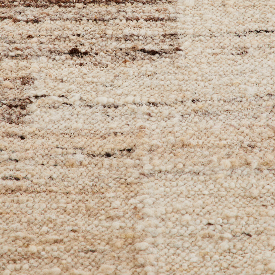 Tapis en laine tissé plat, Laoka