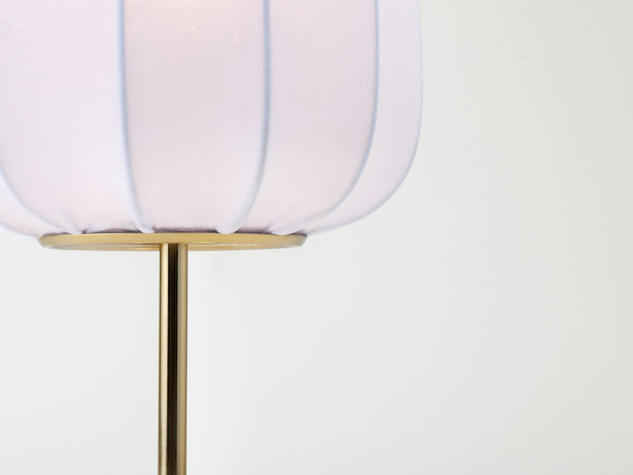 Lampe de table en tissu doux