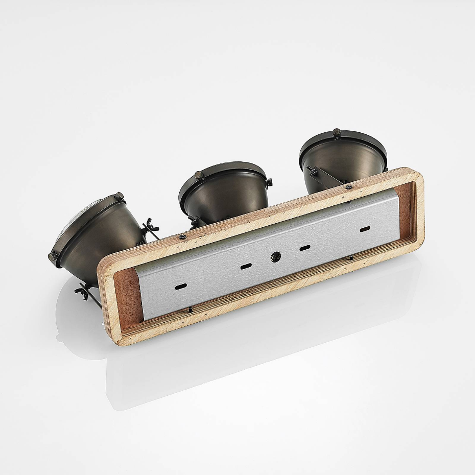 Spot en bois industriel, Farovi
