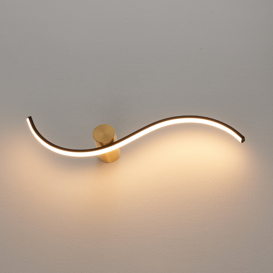 Applique LED élégante et longiligne - CURVA