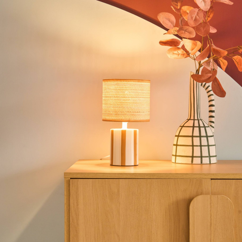 Lampe de table intérieur céramique abat-jour effet rotin H 28cm AURORE