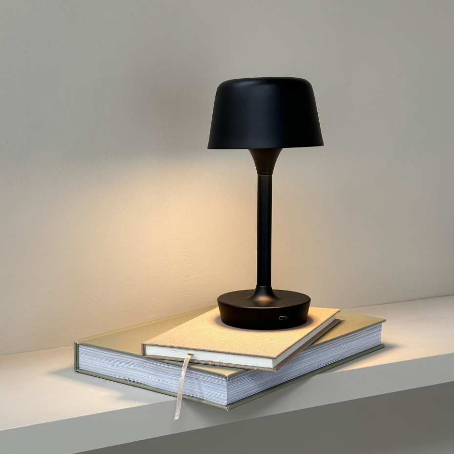 Lampe à poser en métal LED FLOW