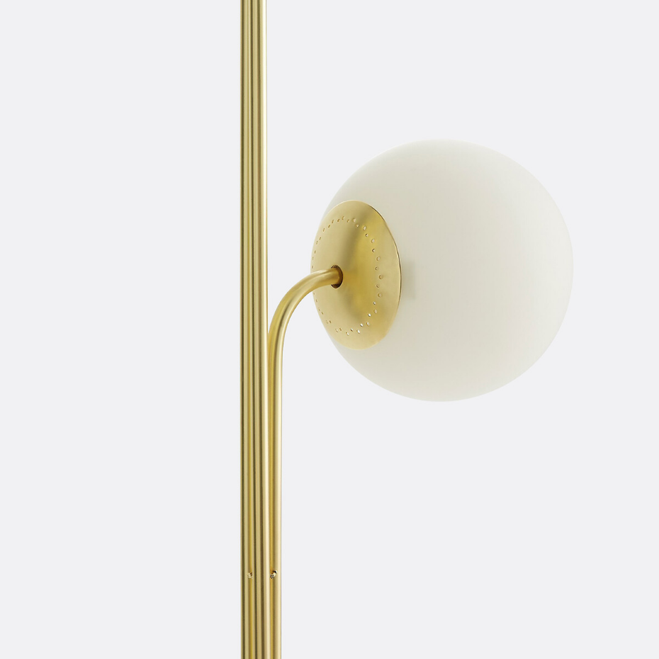 Lampadaire laiton et verre opaline, Moricio
