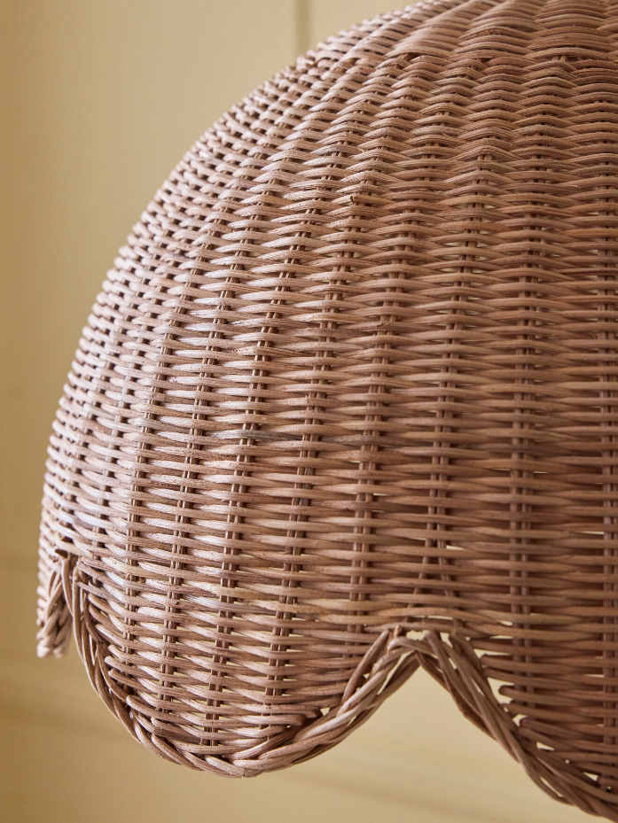 Suspension fleur en rotin