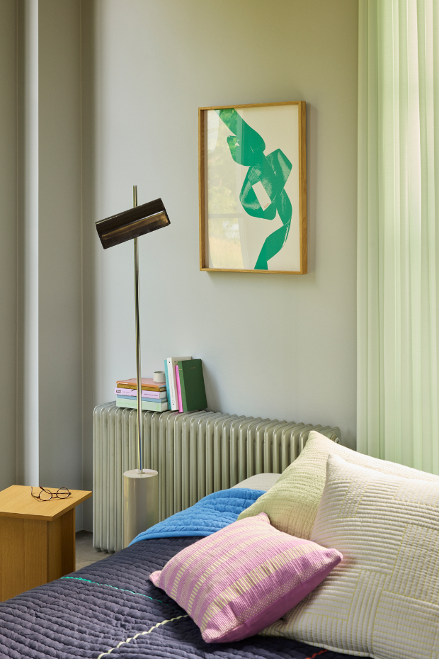 Lampe sur pied en fer et polycarbonate REFLECTOR