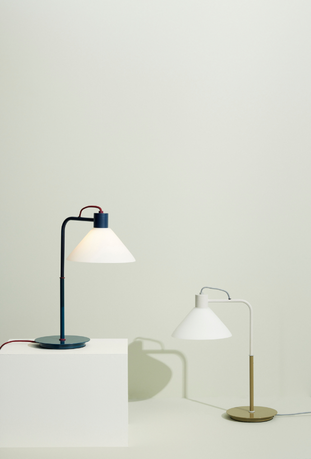 Lampe de table en fer et verre SPOT