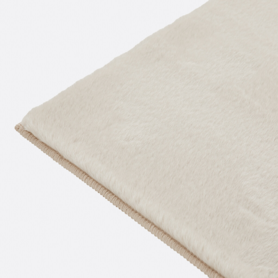 Tapis rectangulaire imitation fourrure, Esmia
