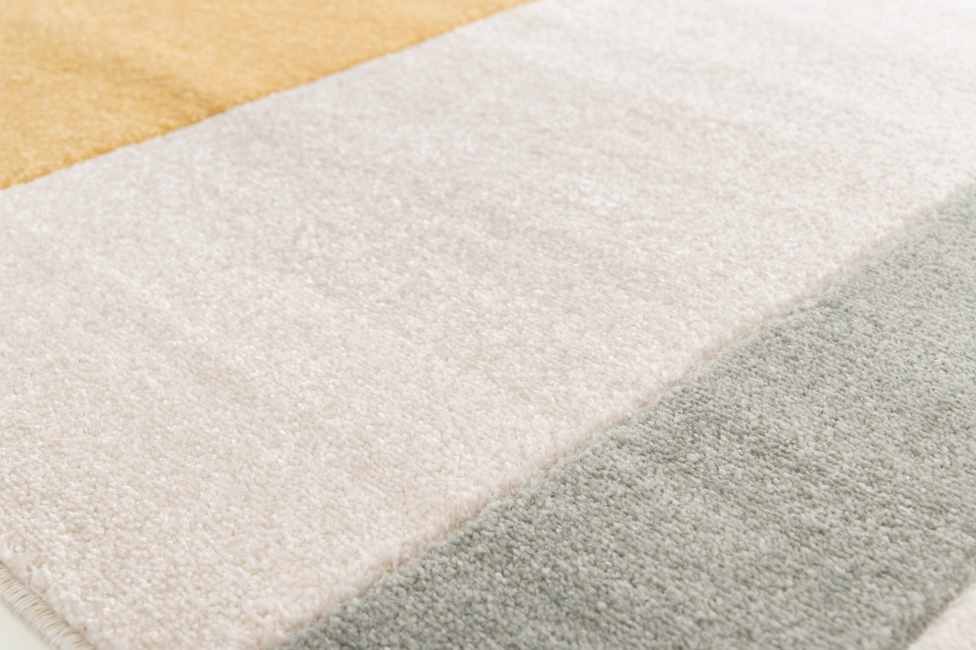 Tapis doux pour un intérieur design WASSILY