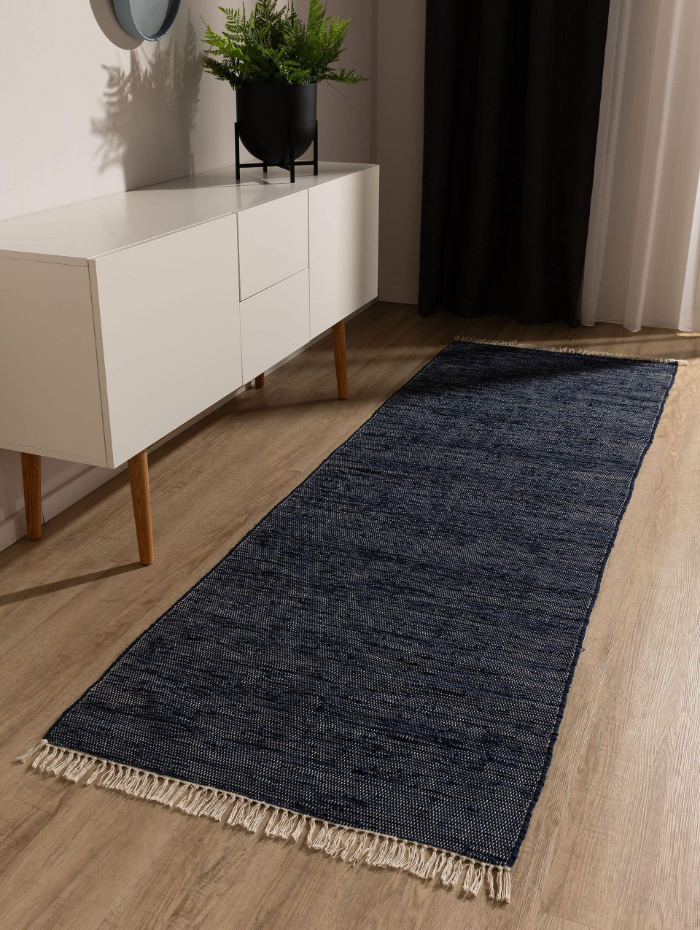 Tapis fabriqué à partir de matériaux recyclés tissé main TOM