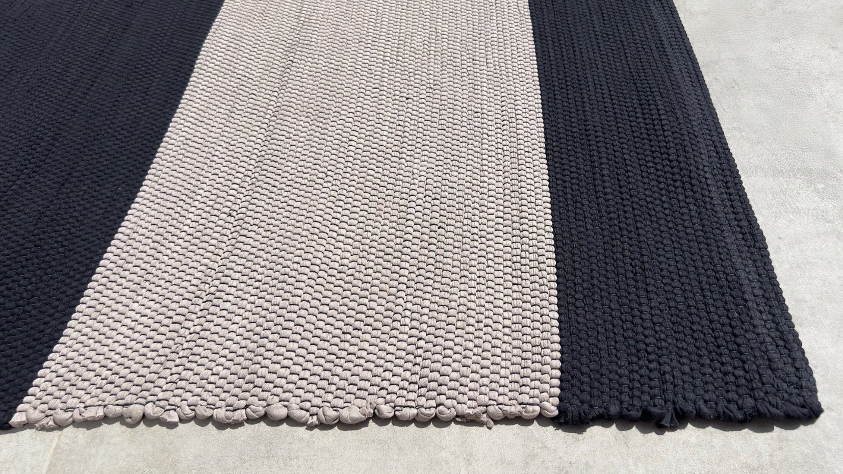 Tapis en coton recyclé tissé à la main TIAGO